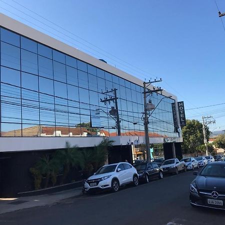Hotel E Restaurante Canta Galo Jacarezinho Dış mekan fotoğraf