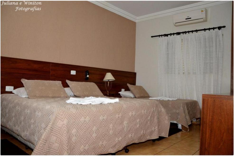 Hotel E Restaurante Canta Galo Jacarezinho Dış mekan fotoğraf